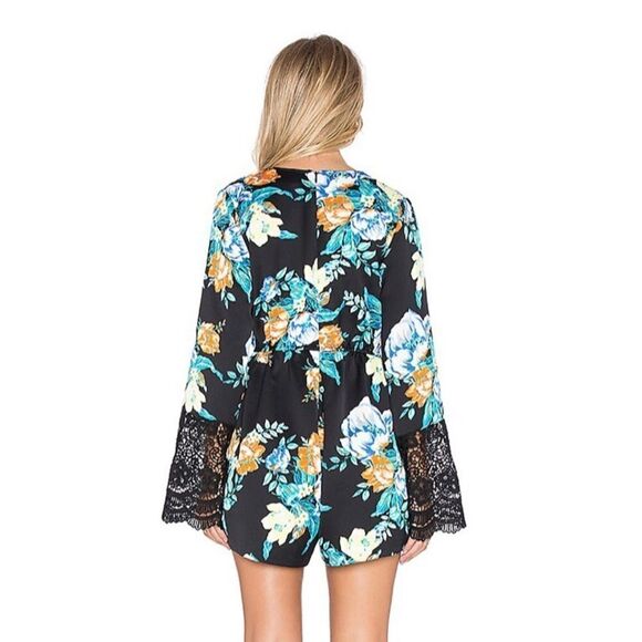 Minkpink Bloom Lace Sleeve Romper - Picture 2 of 7